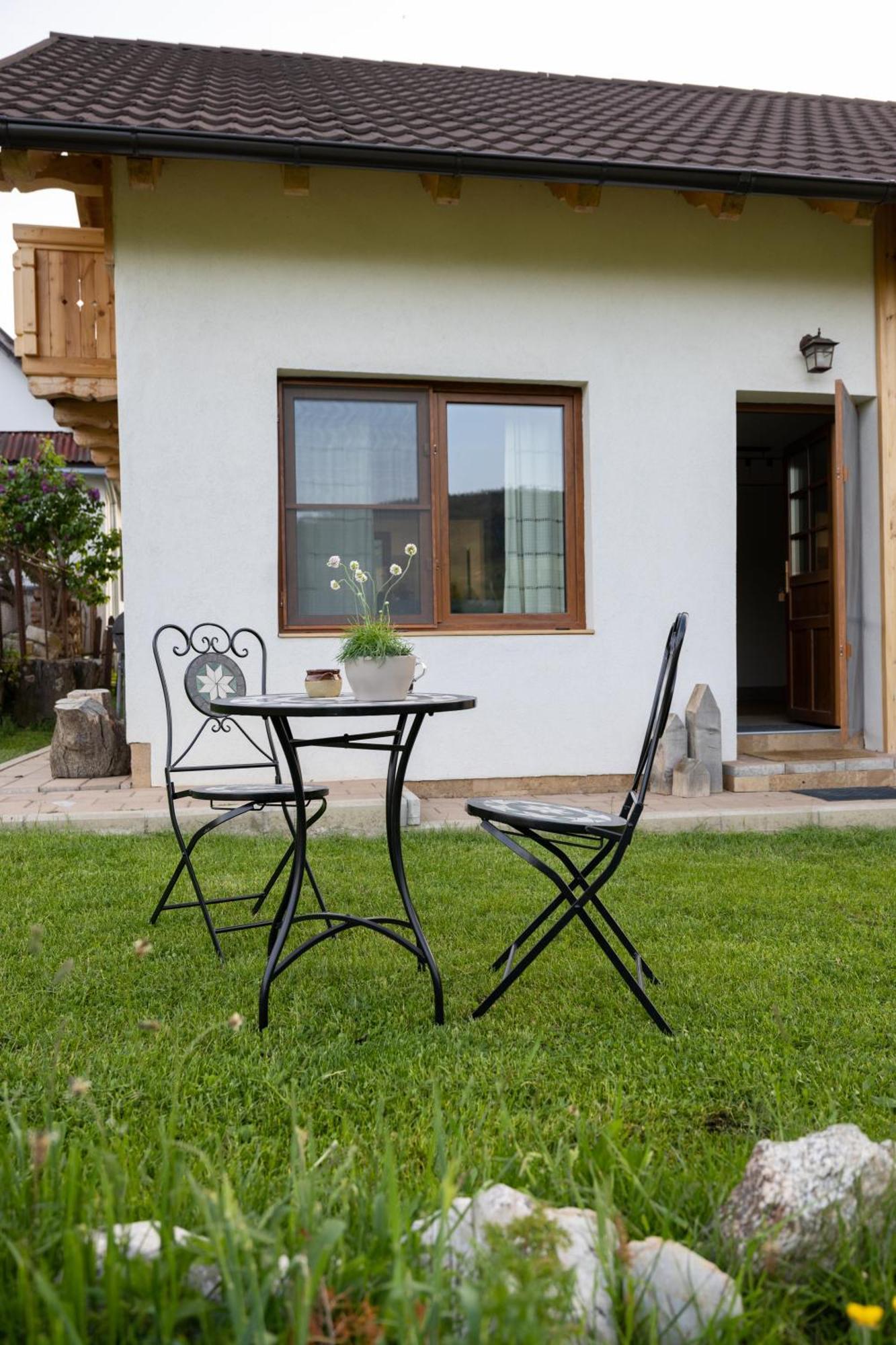 Ograda Village *